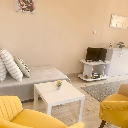 Lelle -Kert Apartman 03 Балатонлелле Экстерьер фото